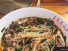 -文山荷鲜居(翠湖店)