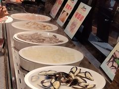 -遇上西雅图多融合海鲜自助餐厅(中房金谊广场店)