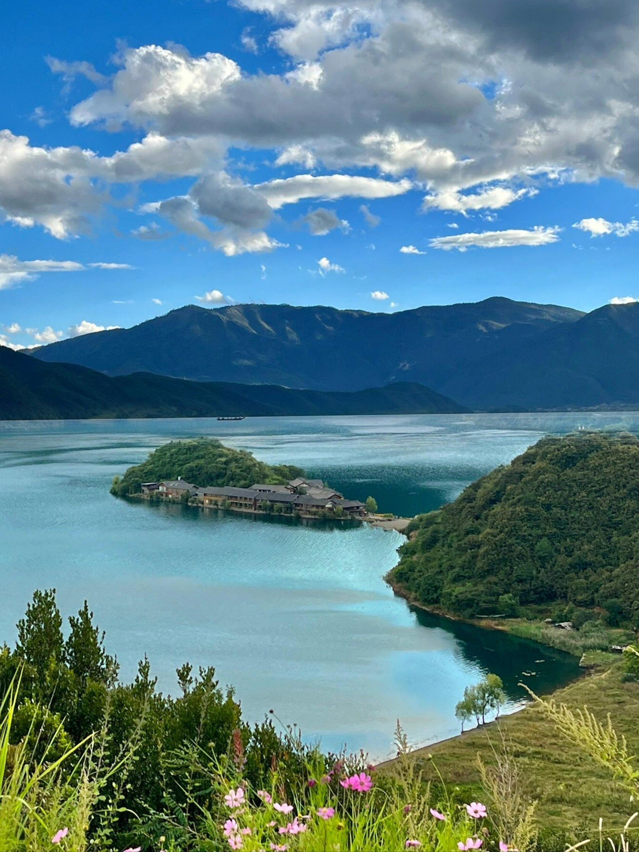 🌊泸沽湖打卡攻略,这些绝美景点你一定要去❗