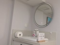 -咪咪专业脱毛连锁机构