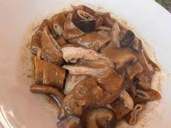 -老鼎万春卤菜(五代传承创始老店)