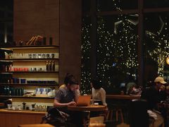 -星巴克臻选(杭州嘉里中心1F店)