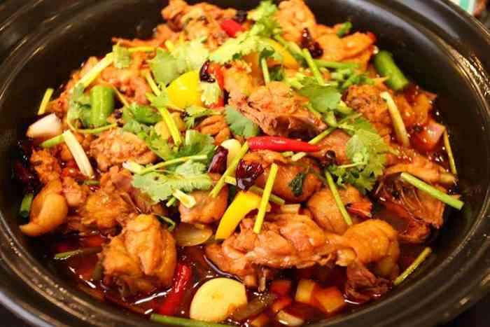 重庆鸡公煲万州烤全鱼-"恍恍惚惚过着烦人的小时光店铺位置,在交.