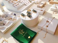 -LADY FAFA(巨鹿路陕西南路路口店)