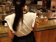 -华邑酒店·鲜艳全日自助餐厅