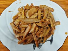 -竹乡人家大鱼头(南山竹海店)