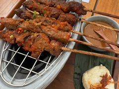 -三亚艾迪逊酒店·海滩烧烤 BARBACOA·现场乐队·浪漫晚餐·烧烤海鲜
