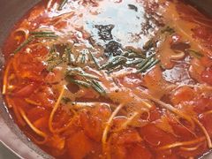 -毛辣果·贵州红酸汤牛肉火锅(西单店)