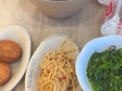 -桂在香知桂林米粉(红博中央公园店)
