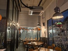 大堂-Twin Tails Brewpub双尾精酿餐吧(八坼店)