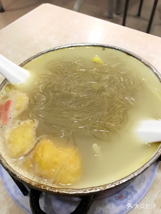 油豆腐粉丝汤