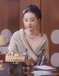 -LUNA皮相美·骨相美高级美感