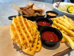 -必胜客(WOW南雄店)