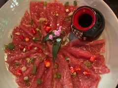 水上漂嫩牛肉-大隐·成都火锅Bistro(合生麒麟新天地店)
