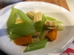 -桥思缘云南过桥米线