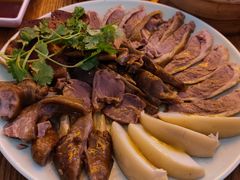 -潮界(LU·ONE凯德晶萃广场店)