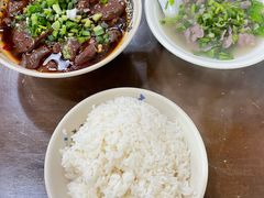-杨三娘跷脚牛肉(羊子山西路店)