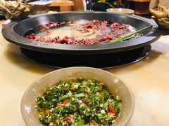 -黄潇洒老火锅(九眼桥宏济巷店)