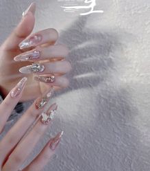 -ZX·美睫设计师汇聚店