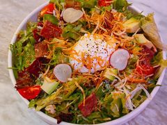 藜麦窝蛋沙拉-The Rug Cafe(王府中环店)