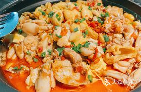 Changsha Chopped Chili Pork Intestines and Bullfrog