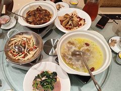 -辛香味烧鱼馆·非遗技艺·排骨红烧肉(光谷医药园店)