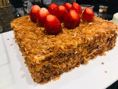 -东方红海鲜百汇(国际大厦店)