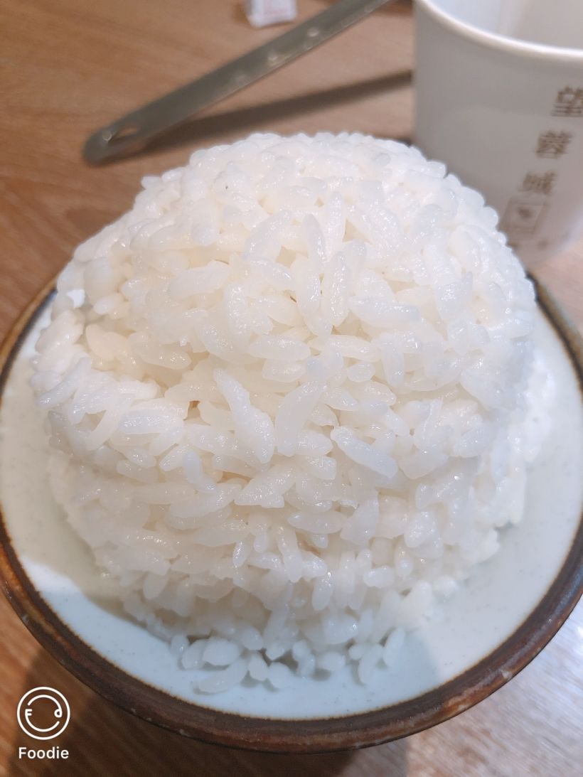 这种冒出来的一大碗米饭,我吃了一碗半哦