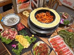 -青瓦餐厅·生鱼片·韩园烤肉(西塔店)