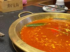 -沸炉重庆老火锅(军事博物馆店)