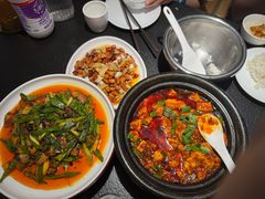 -万重锦·人文川菜馆(骡马市店)