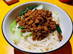 -砖头卤味