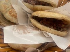 -闫家驴肉老店(华电一校店)