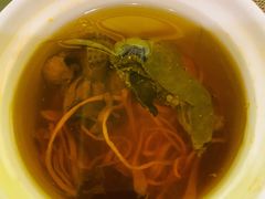炖汤-大中华希尔顿酒店-念自助餐·嗨啤·小龙虾