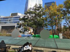 -星巴克(西藏路店)