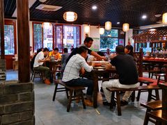 大堂-黄桷树曹家私房菜(江与城店)