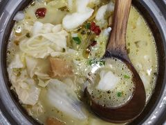 -周鱼小馆石锅酸菜鱼(活力汇店)