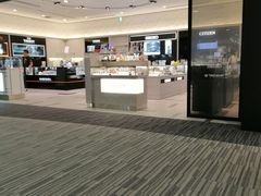 -关西国际机场直营免税店