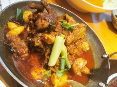 -野山舂·贵州现舂酸汤火锅(鸿通城店)