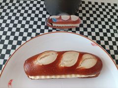 现熬蓝莓芝士碱水棒-PAOPAO Bakery&Café(港汇店)