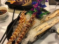 -鲜入围煮花胶鸡海鲜火锅