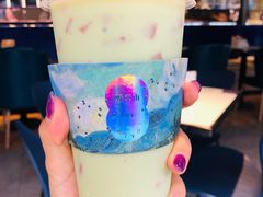 牛油果草莓卡式-野萃山·潮汕厚果汁(十亩地店)
