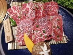 -山川小町·极番烧肉(新地假日广场店)