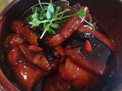 钱塘江鳗鱼烧澳洲牛肉-湖滨28中餐厅·西湖宴·杭州君悦酒店