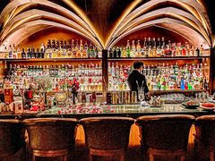-Mogul Eatery·大亨餐酒馆