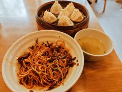 -佬钱湾仔(衣裳街店)