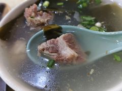 -董哥山城碗碗香(美专校街店)