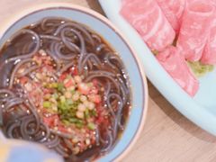 酸辣蕨根粉-龙聚德北京烤鸭(沙坪坝华宇A馆店)