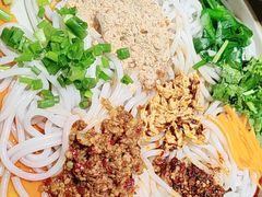 -一朵菌·野生菌探索家火锅(南亚店)