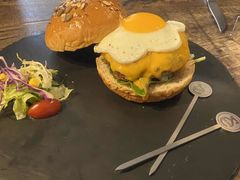 -HIGH FIVE哈福手工汉堡(桂林路店)